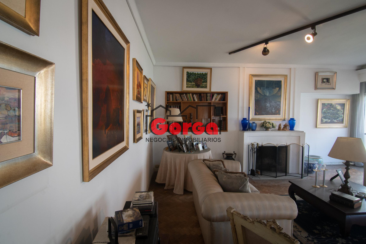 Apartamento ID.393 - Venta Apartamento 3 dorm + servicio Centro Montevideo