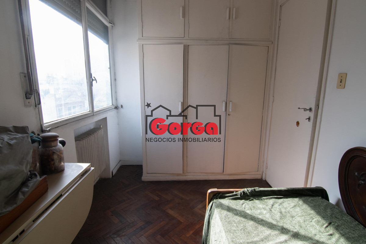 Apartamento ID.393 - Venta Apartamento 3 dorm + servicio Centro Montevideo