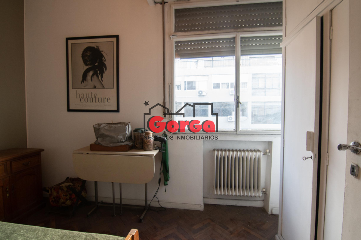 Apartamento ID.393 - Venta Apartamento 3 dorm + servicio Centro Montevideo