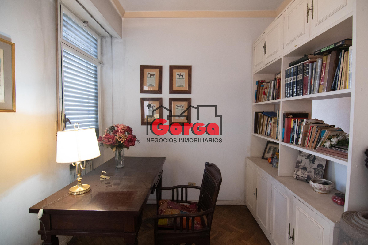 Apartamento ID.393 - Venta Apartamento 3 dorm + servicio Centro Montevideo