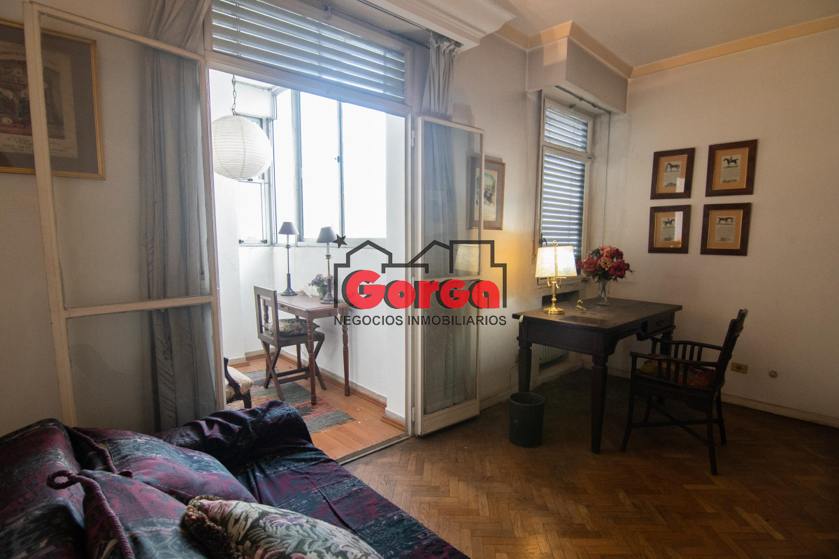 Apartamento ID.393 - Venta Apartamento 3 dorm + servicio Centro Montevideo