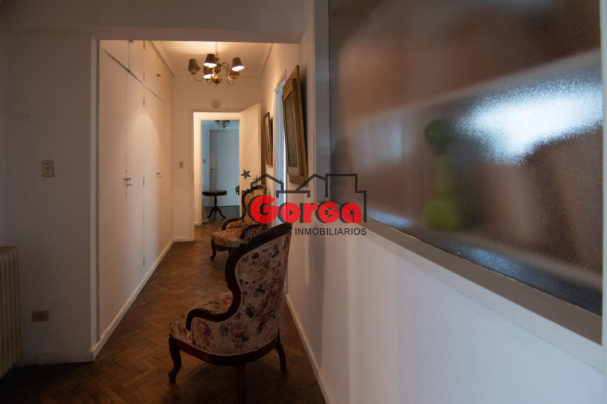 Apartamento ID.393 - Venta Apartamento 3 dorm + servicio Centro Montevideo
