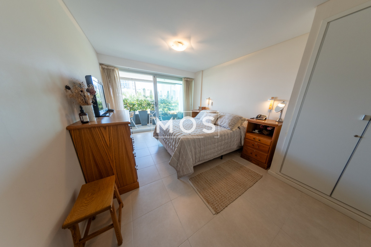 Apartamento ID.2854 - Venta apartamento 3 dormitorios Punta del Este Playa Mansa 