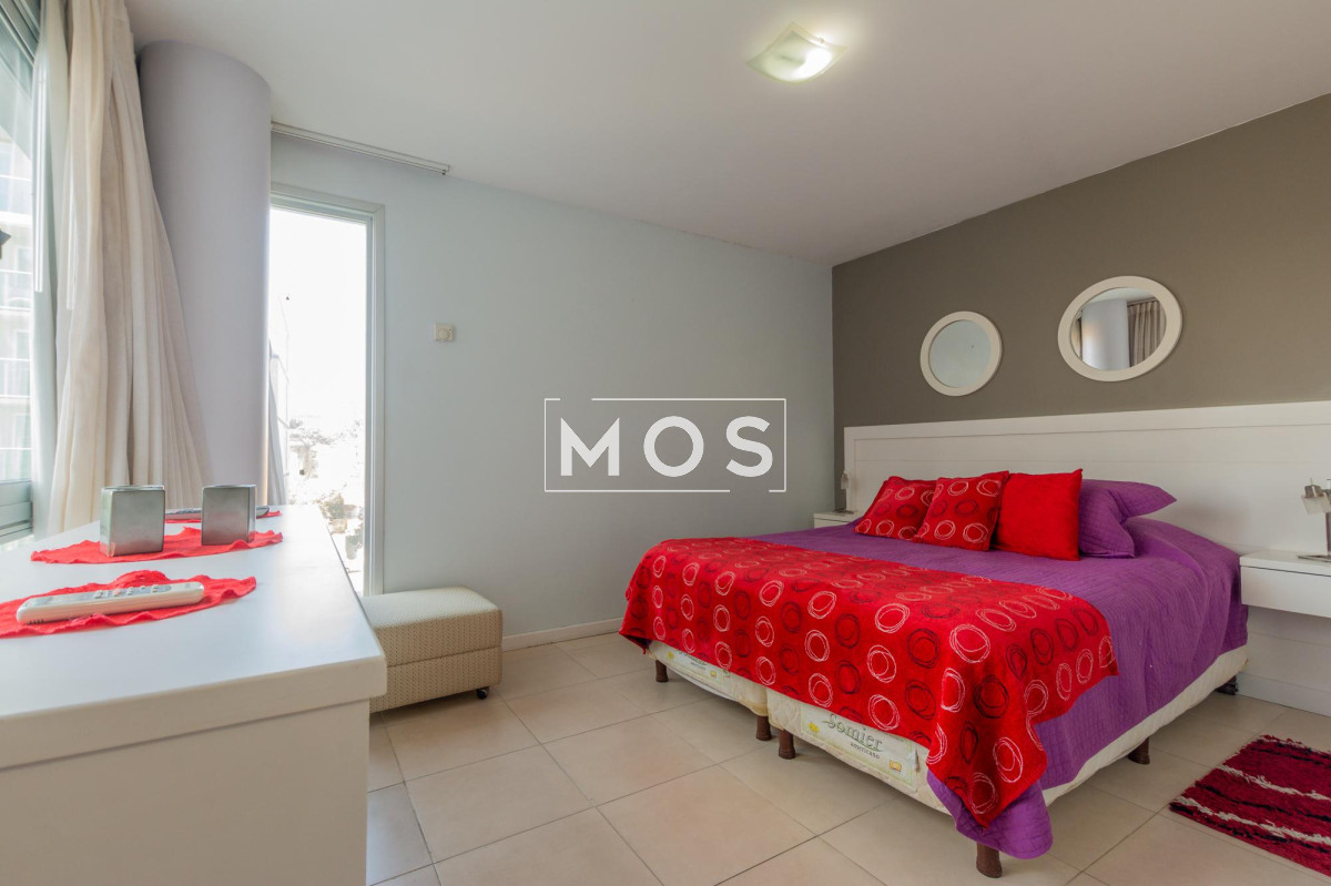 Apartamento ID.2753 - Venta Apartamento 3 dormitorios Playa Mansa Punta del Este