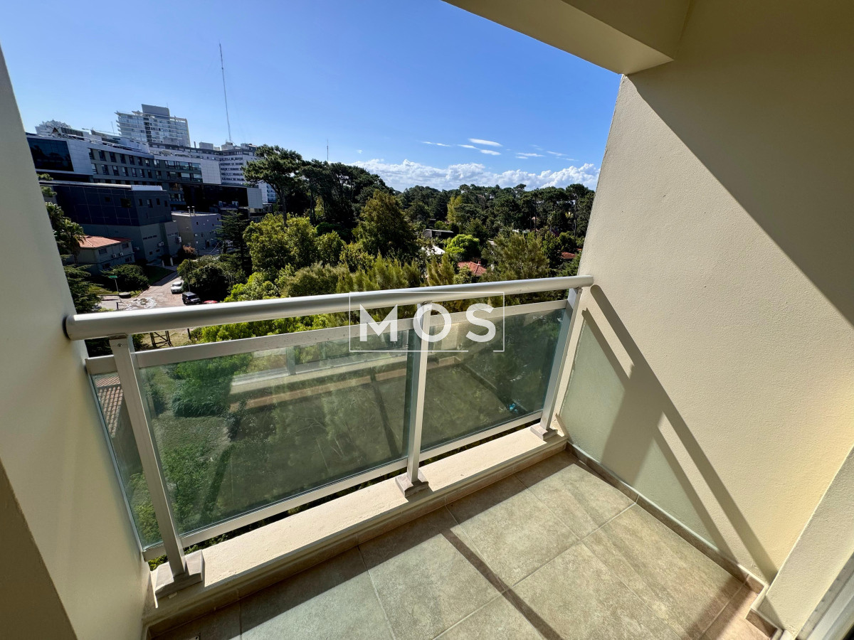 Apartamento ID.2754 - Venta apartamento 2 dormitorios Roosevelt Punta del Este
