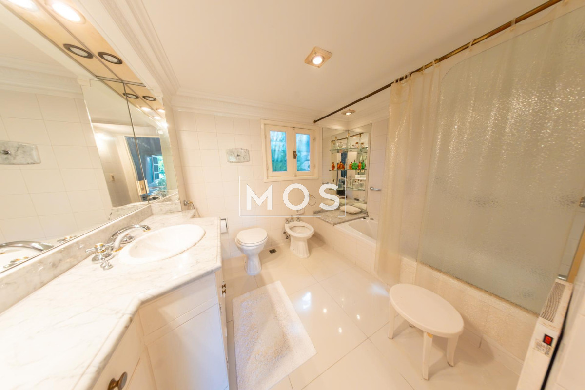 Casa ID.2776 - Venta Casa 4 dormitorios San Rafael Punta del Este