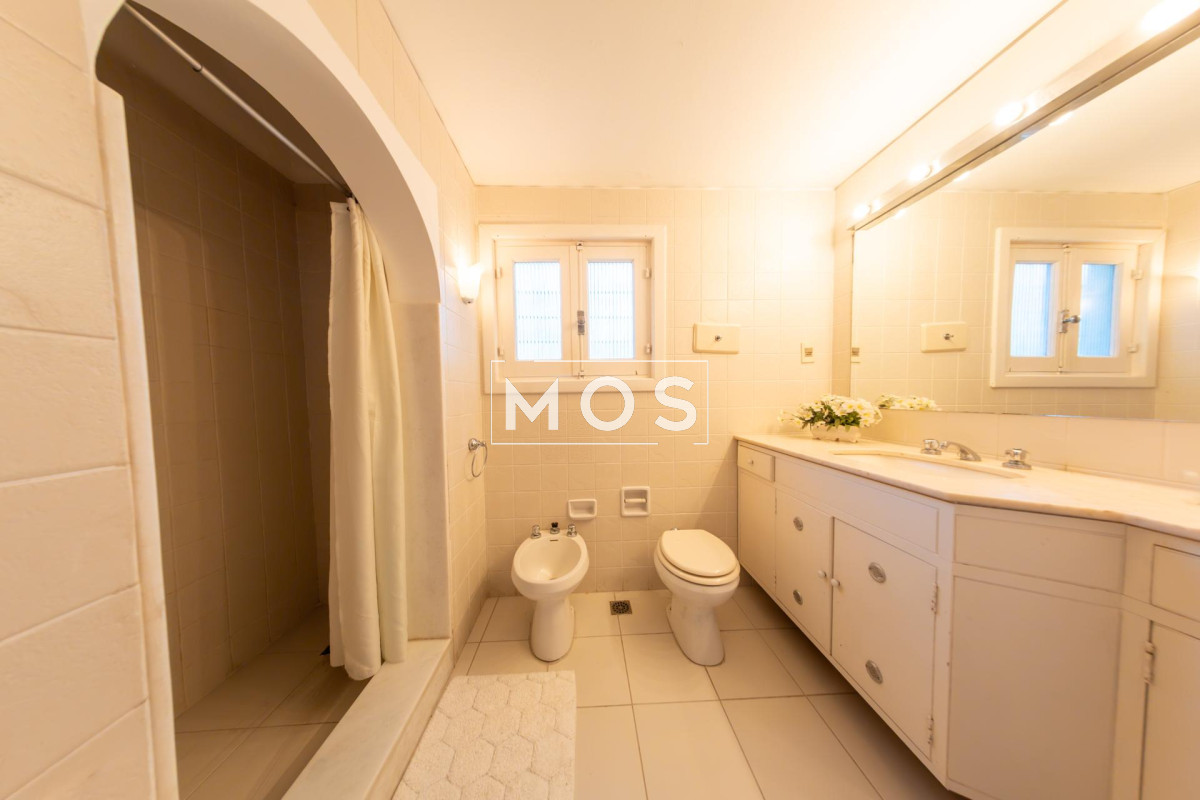 Casa ID.2776 - Venta Casa 4 dormitorios San Rafael Punta del Este