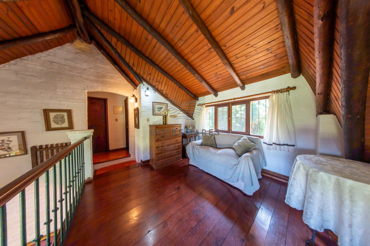 Casa ID.104 - Venta Casa 3 dormitorios mas dependencia Rincón del Indio  Playa Brava Punta del Este Piscina
