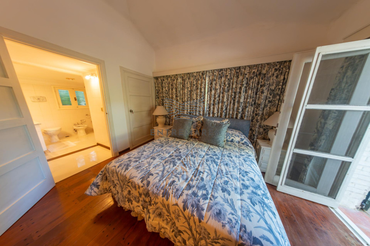 Casa ID.105 - Venta Casa 4 dormitorios San Rafael Punta del Este