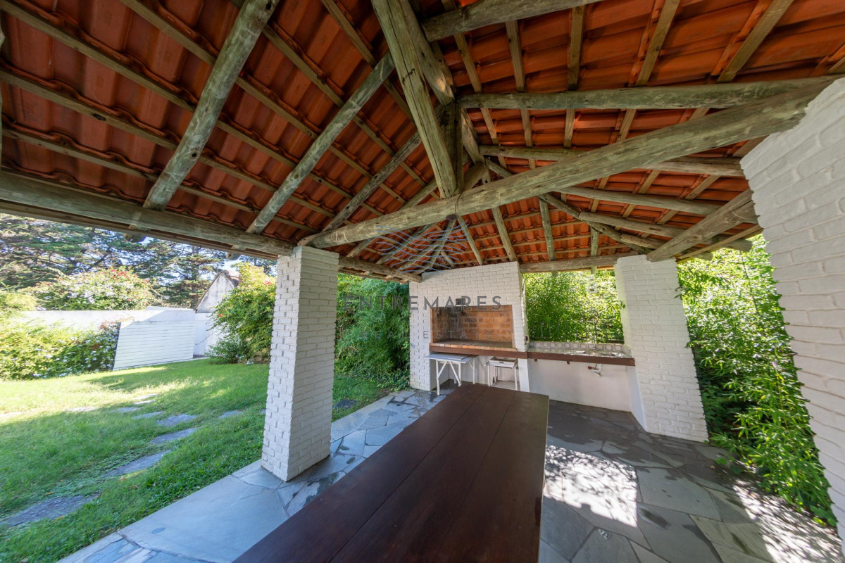 Casa ID.105 - Venta Casa 4 dormitorios San Rafael Punta del Este