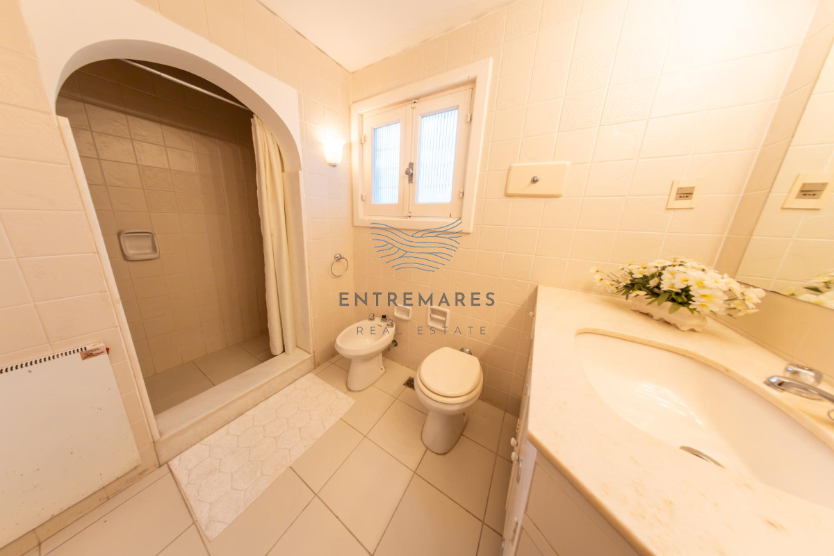 Casa ID.105 - Venta Casa 4 dormitorios San Rafael Punta del Este