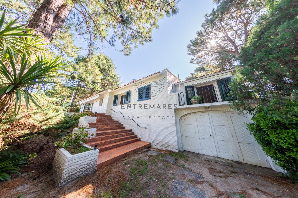 Casa ID.105 - Venta Casa 4 dormitorios San Rafael Punta del Este
