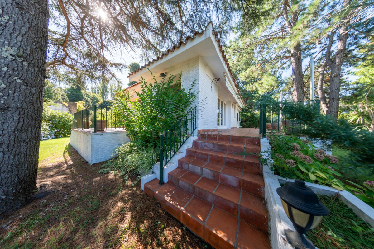 Casa ID.105 - Venta Casa 4 dormitorios San Rafael Punta del Este
