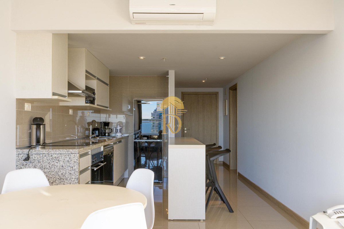 Venta apartamento un dormitorio y medio playa mansa Punta del Este Uruguay -id-173-3
