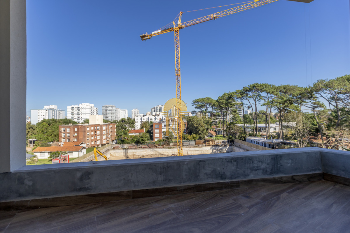 Apartamento en venta a estrenar en Aidy Grill, tres dormitorios y dos baños -id-788-20