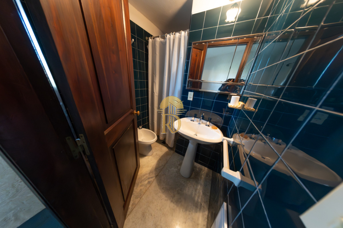 Venta casa 4 dormitorios en Pinares -id-65-19