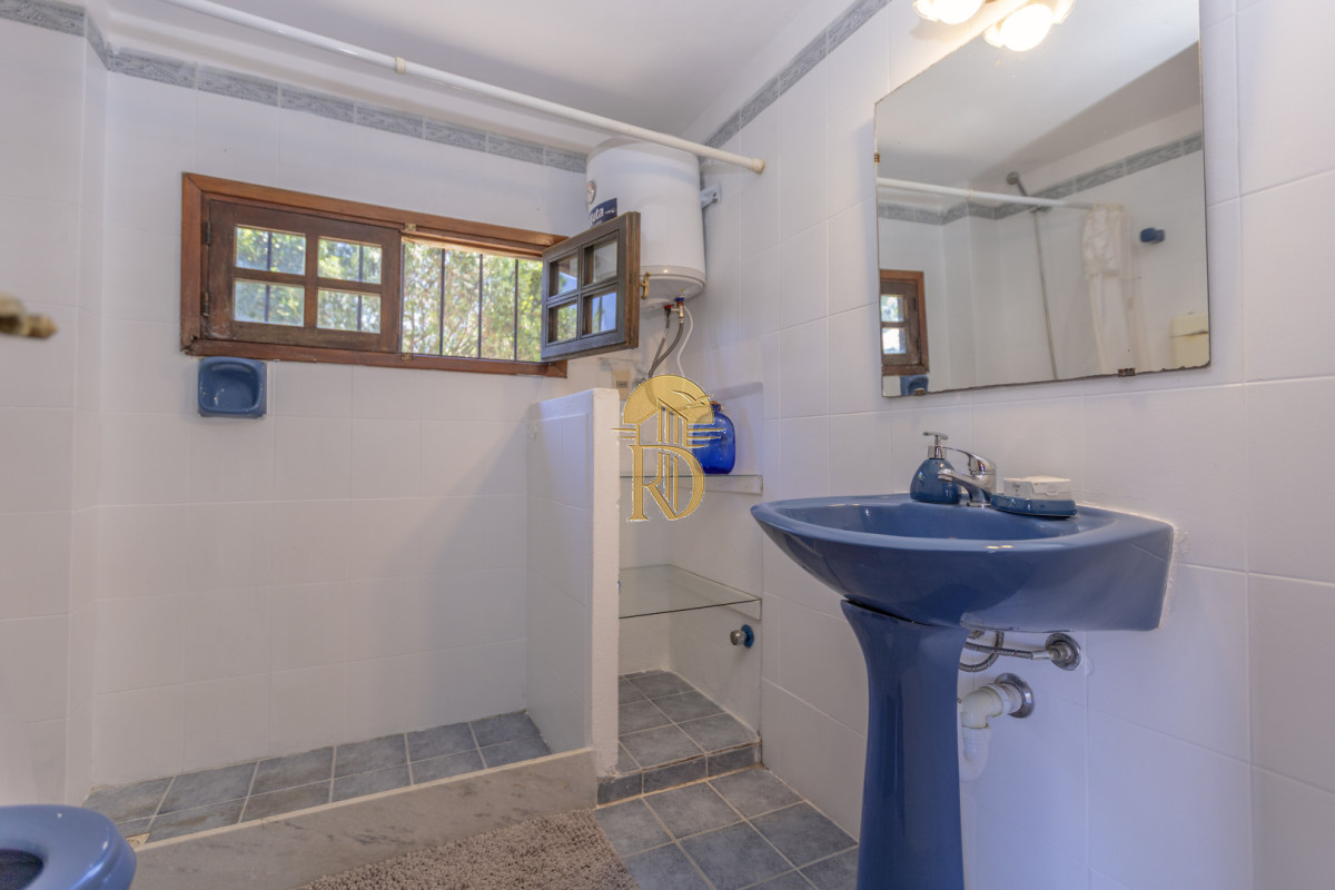 Casa en venta - 4 dorm. - Pinares - Cerca del mar! -id-526-14