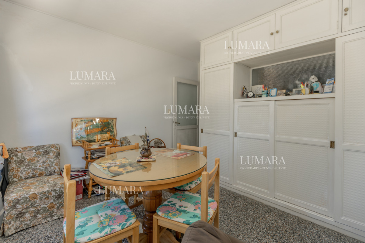 Apartamento ID.2703 - Apartamento monoambiente en venta - Primera línea vista al mar - Playa Mansa
