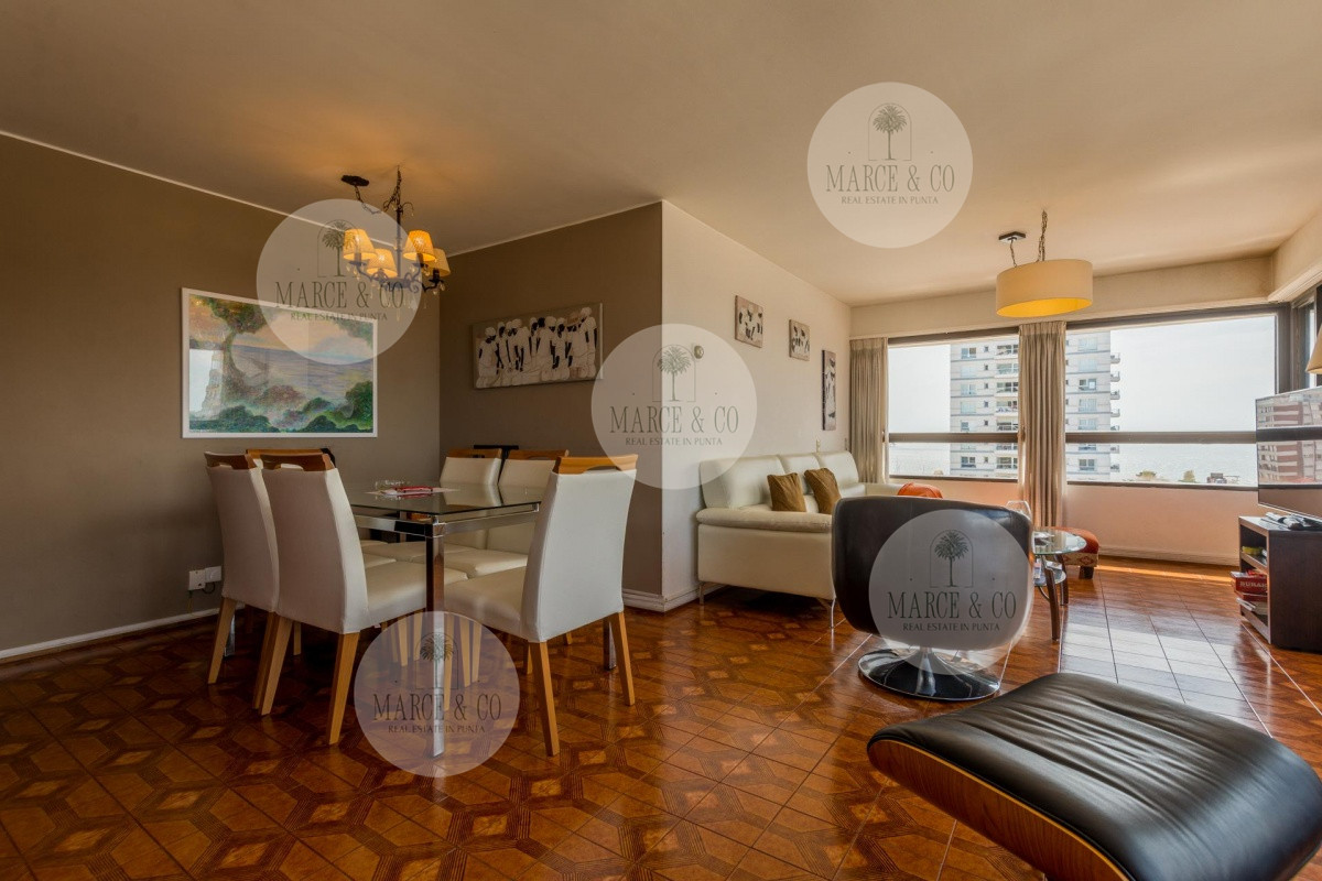 Apartamento ID.242 - Venta Apartamento de 3 dormitorios  Península Punta del Este