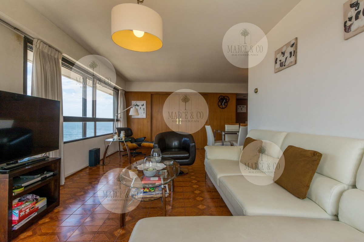 Apartamento ID.242 - Venta Apartamento de 3 dormitorios  Península Punta del Este