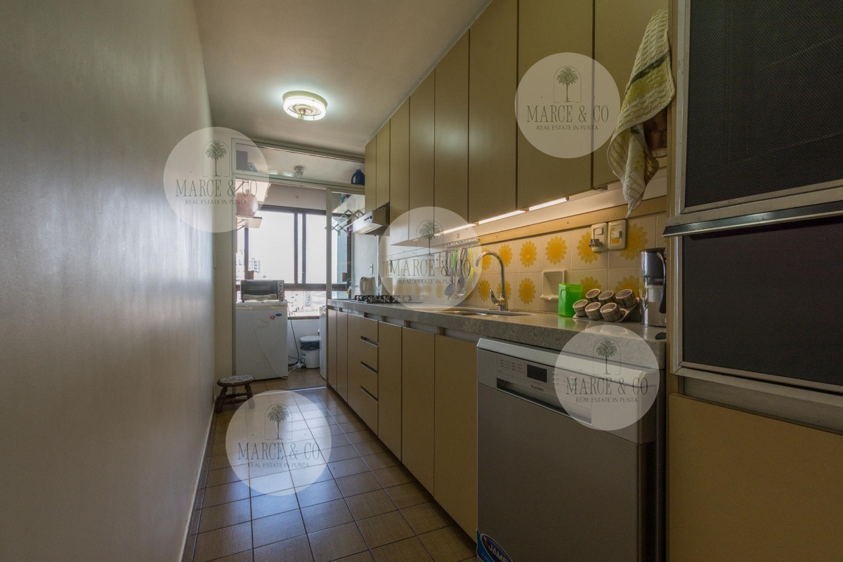 Apartamento ID.242 - Venta Apartamento de 3 dormitorios  Península Punta del Este