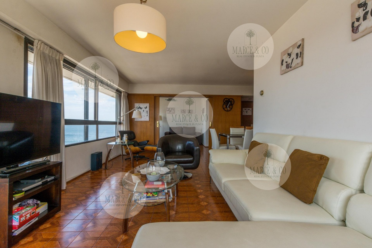 Apartamento ID.242 - Venta Apartamento de 3 dormitorios  Península Punta del Este