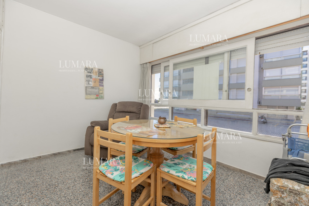 Apartamento ID.2703 - Apartamento monoambiente en venta - Primera línea vista al mar - Playa Mansa