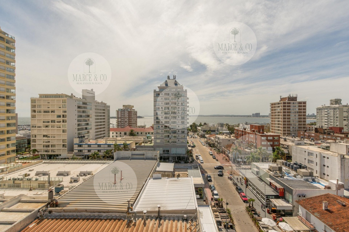 Apartamento ID.242 - Venta Apartamento de 3 dormitorios  Península Punta del Este
