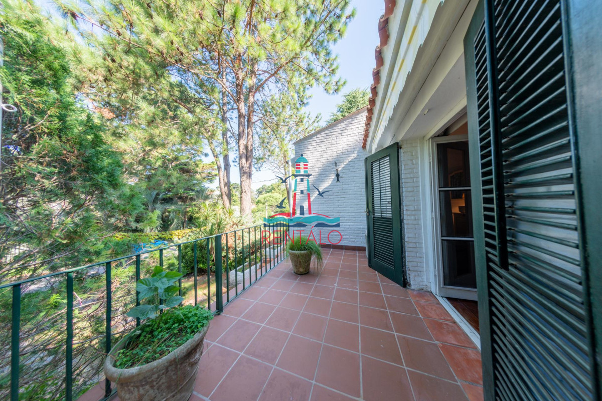 Casa ID.120 - Venta Casa 4 dormitorios San Rafael Punta del Este