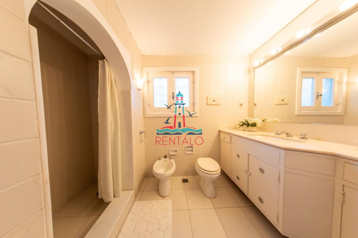 Casa ID.120 - Venta Casa 4 dormitorios San Rafael Punta del Este