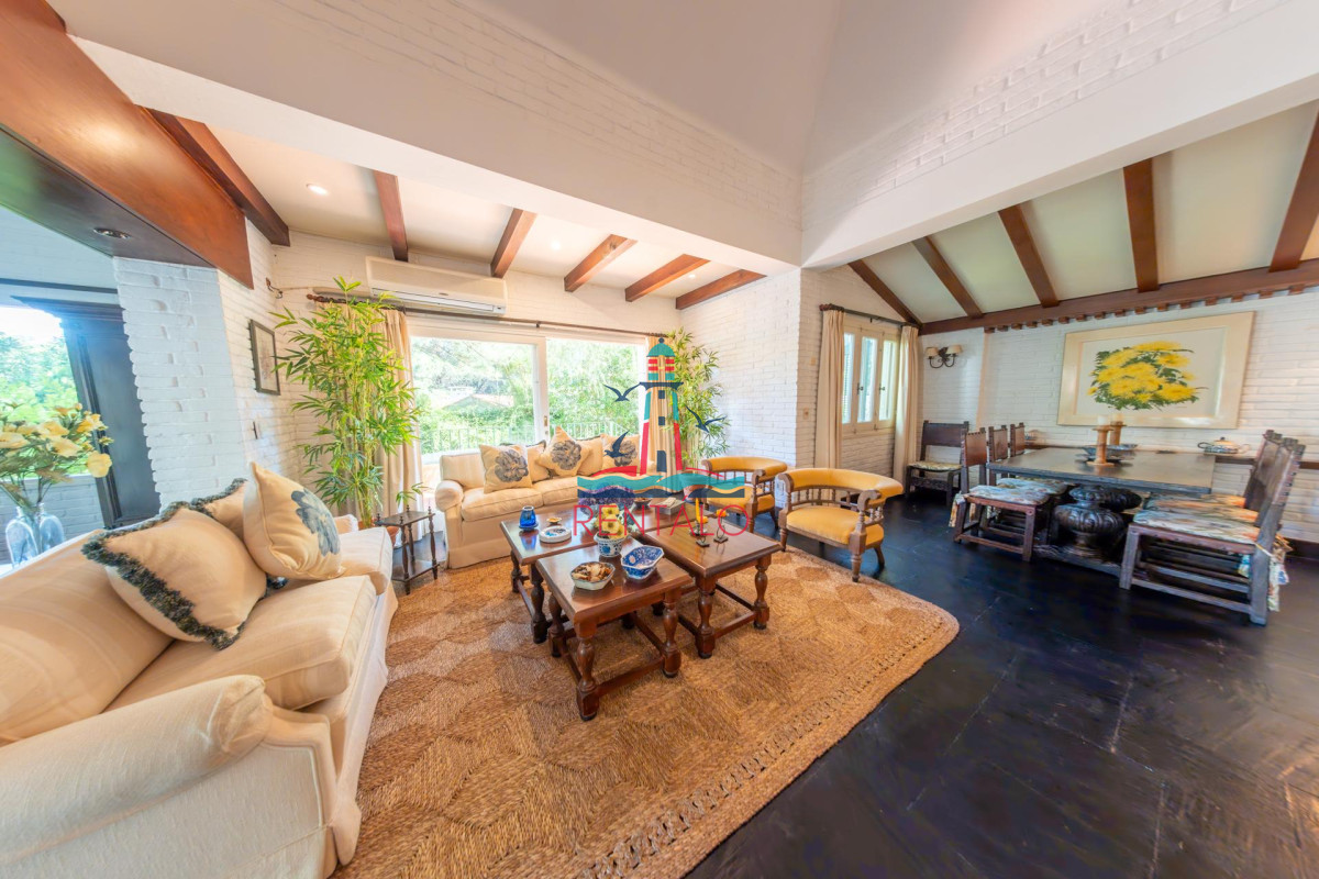 Casa ID.120 - Venta Casa 4 dormitorios San Rafael Punta del Este