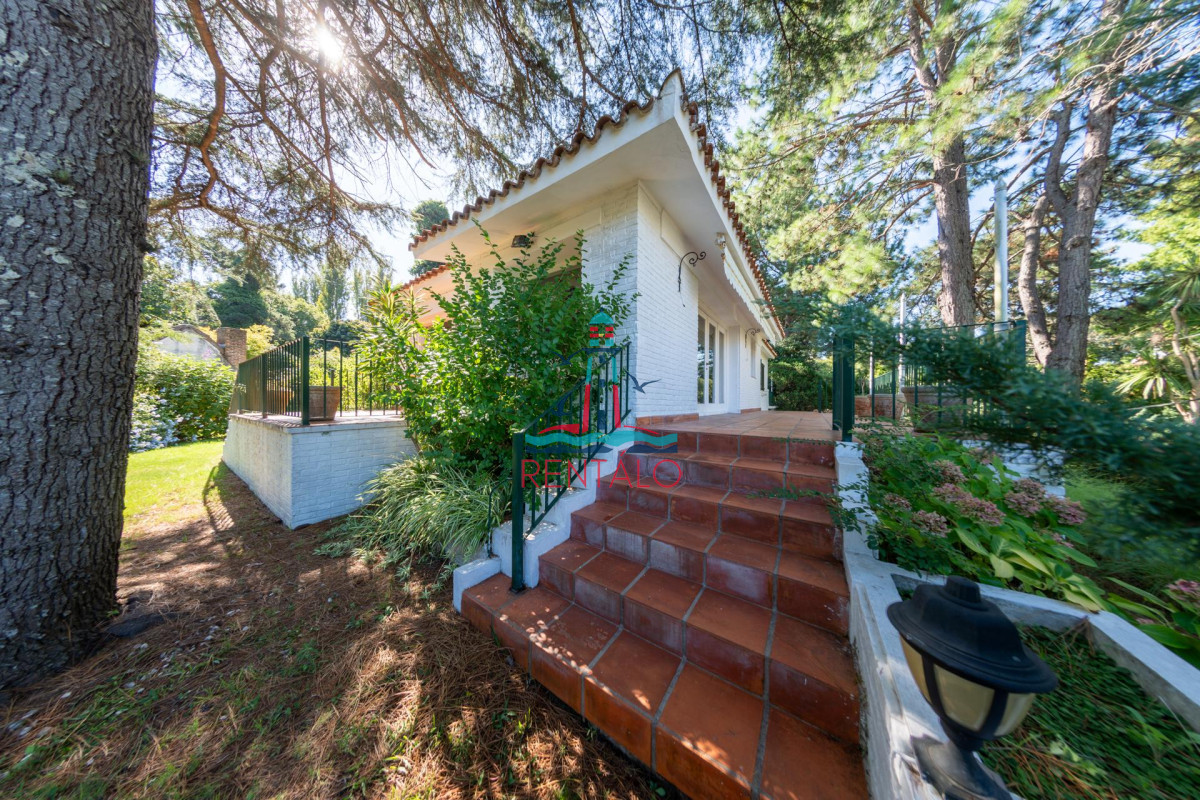 Casa ID.120 - Venta Casa 4 dormitorios San Rafael Punta del Este