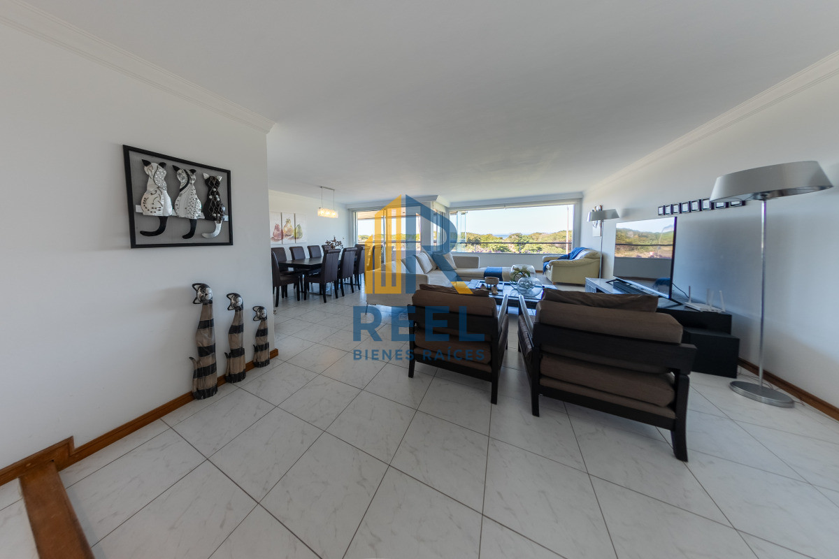 Apartamento ID.192 - Apartamento Dúplex Frente al Mar 266m2 en Rincón del Indio 