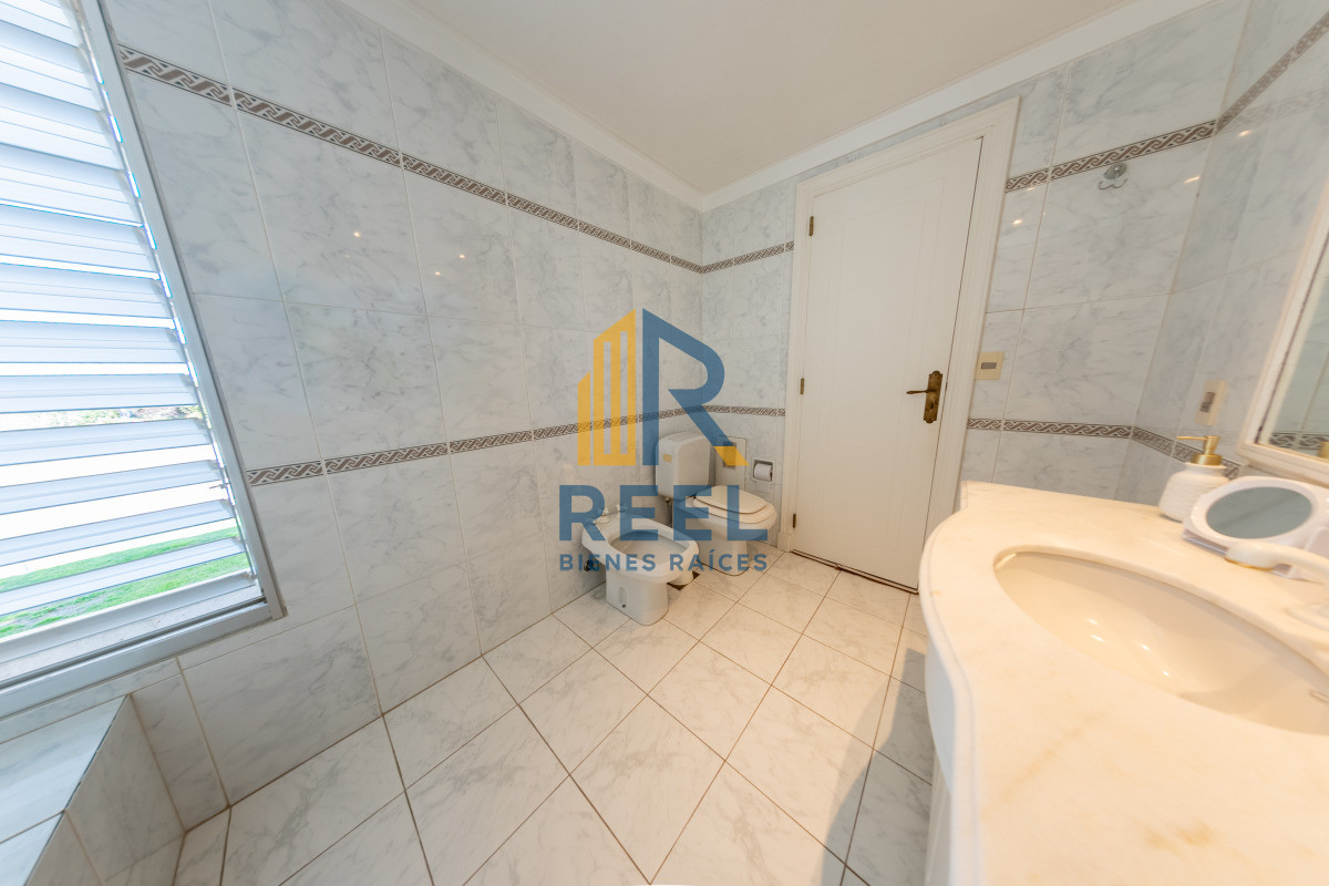 Apartamento ID.192 - Apartamento Dúplex Frente al Mar 266m2 en Rincón del Indio 