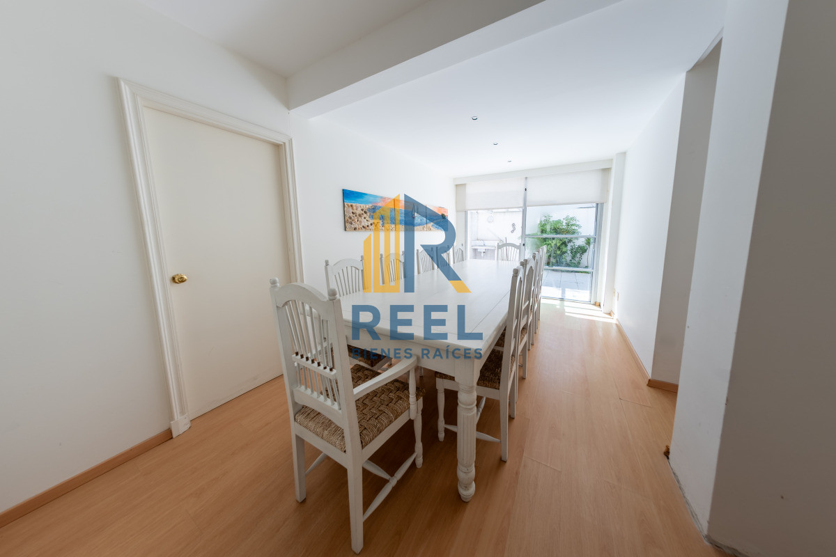 Apartamento ID.192 - Apartamento Dúplex Frente al Mar 266m2 en Rincón del Indio 