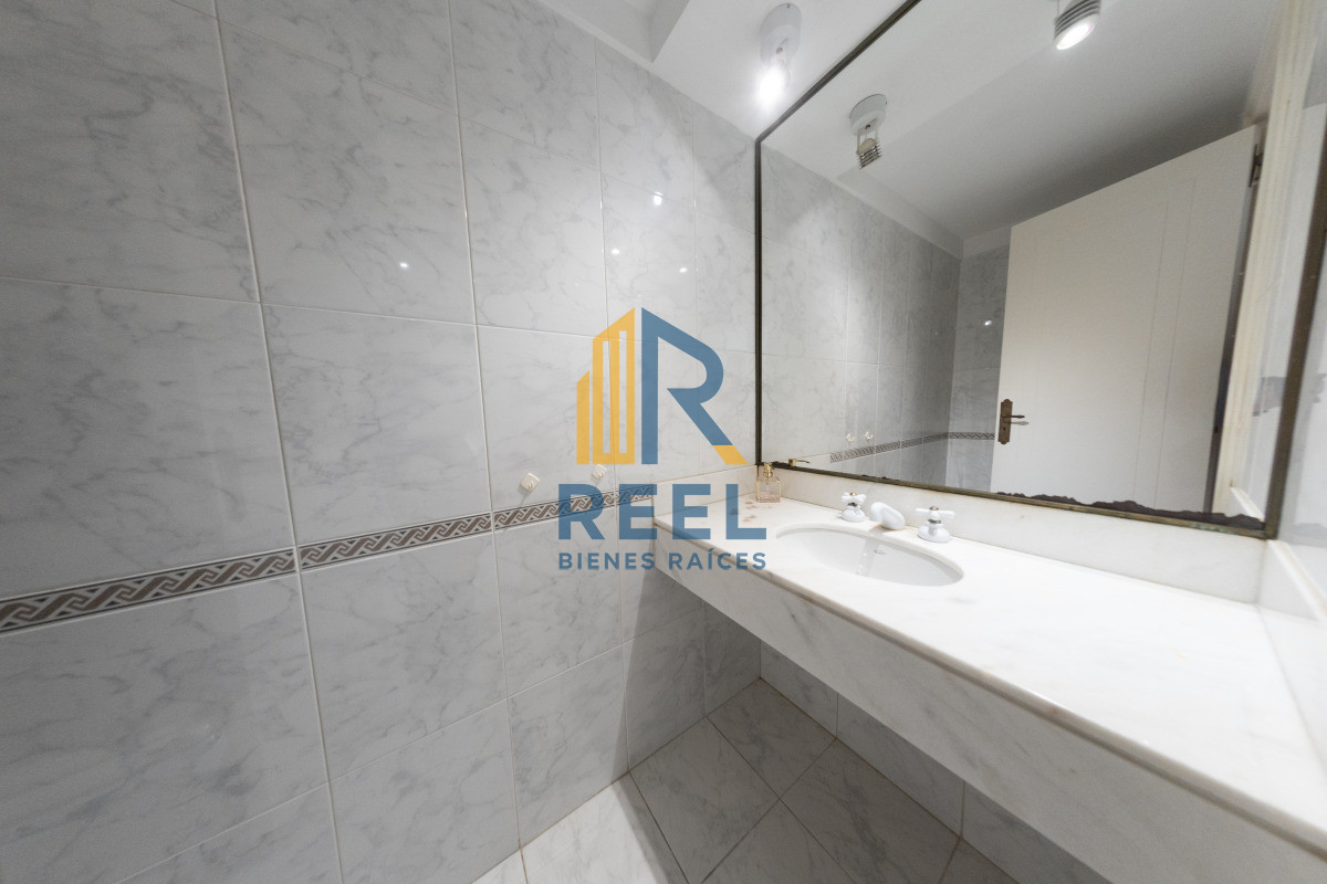 Apartamento ID.192 - Apartamento Dúplex Frente al Mar 266m2 en Rincón del Indio 