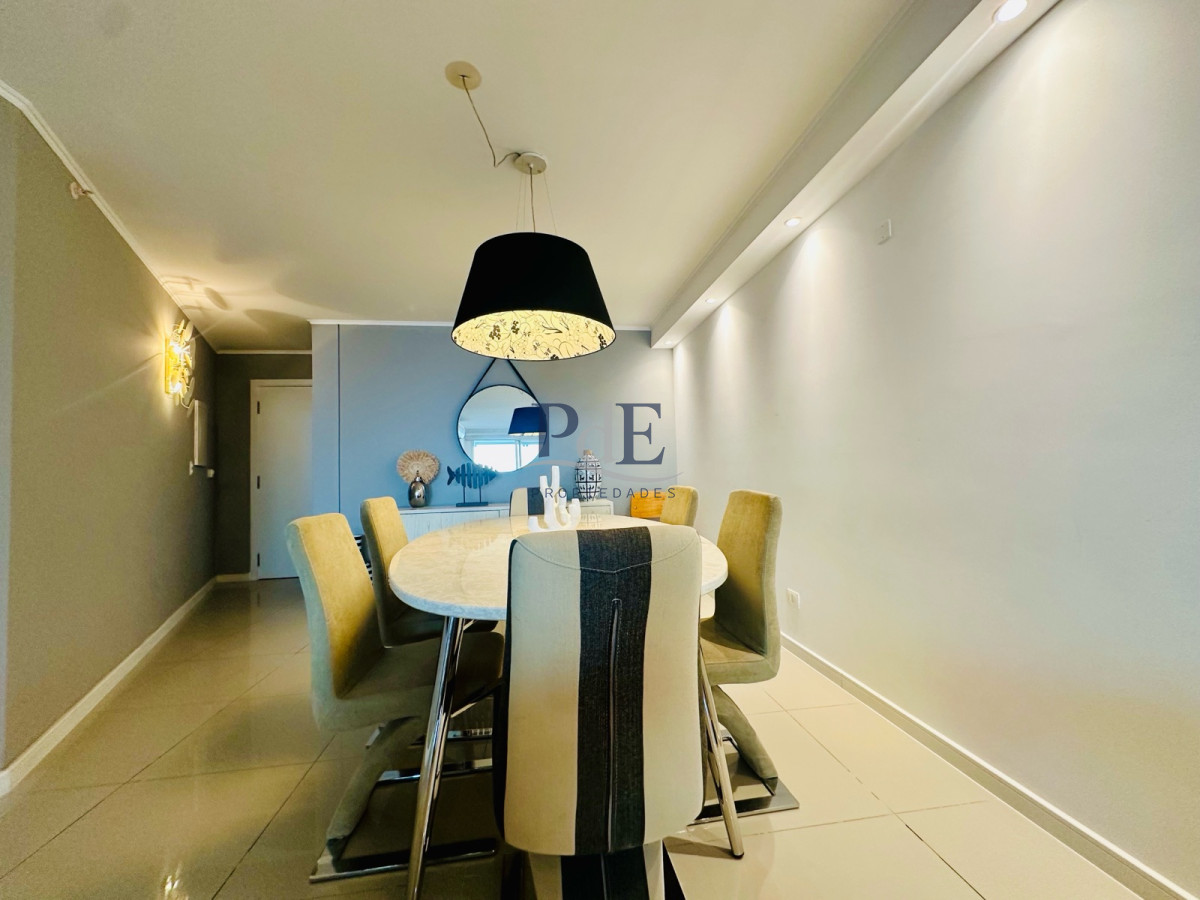 Venta apartamento 3 dormitorios vista al mar en Playa Brava - Imagen 1