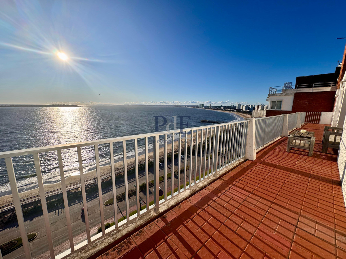 Pent House en Playa Mansa parada 2 frente al mar.  - Imagen 4