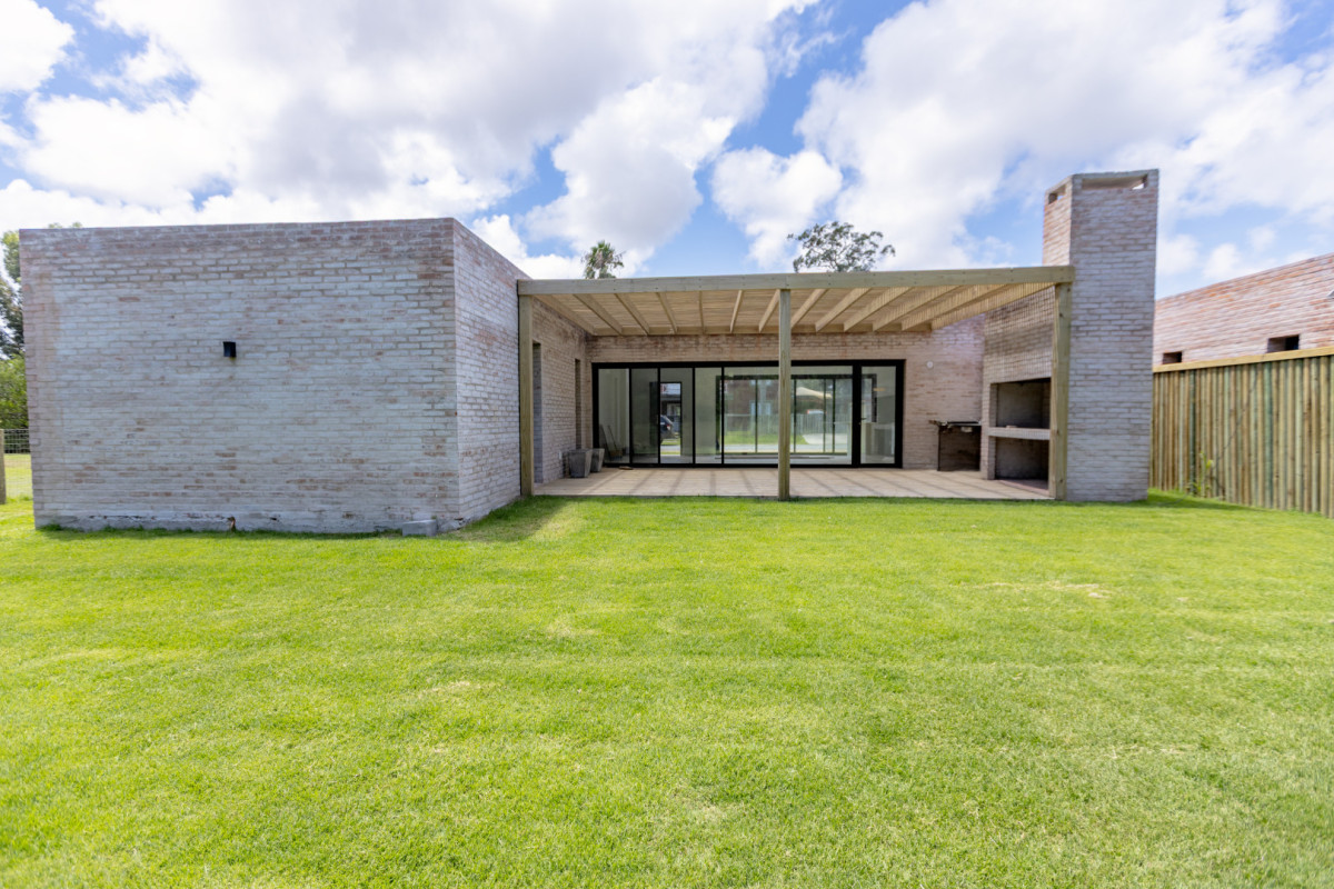 Casa ID.21098699 - Venta de Casa en Pinares