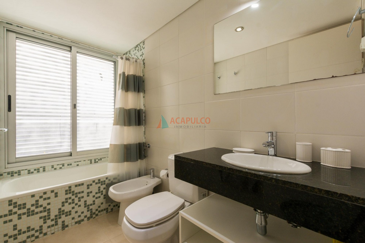 Apartamento Ref.4431/Venta-apartamento-3-dormitorios-Punta-del-Este- - Venta apartamento 3 dormitorios Punta del Este 