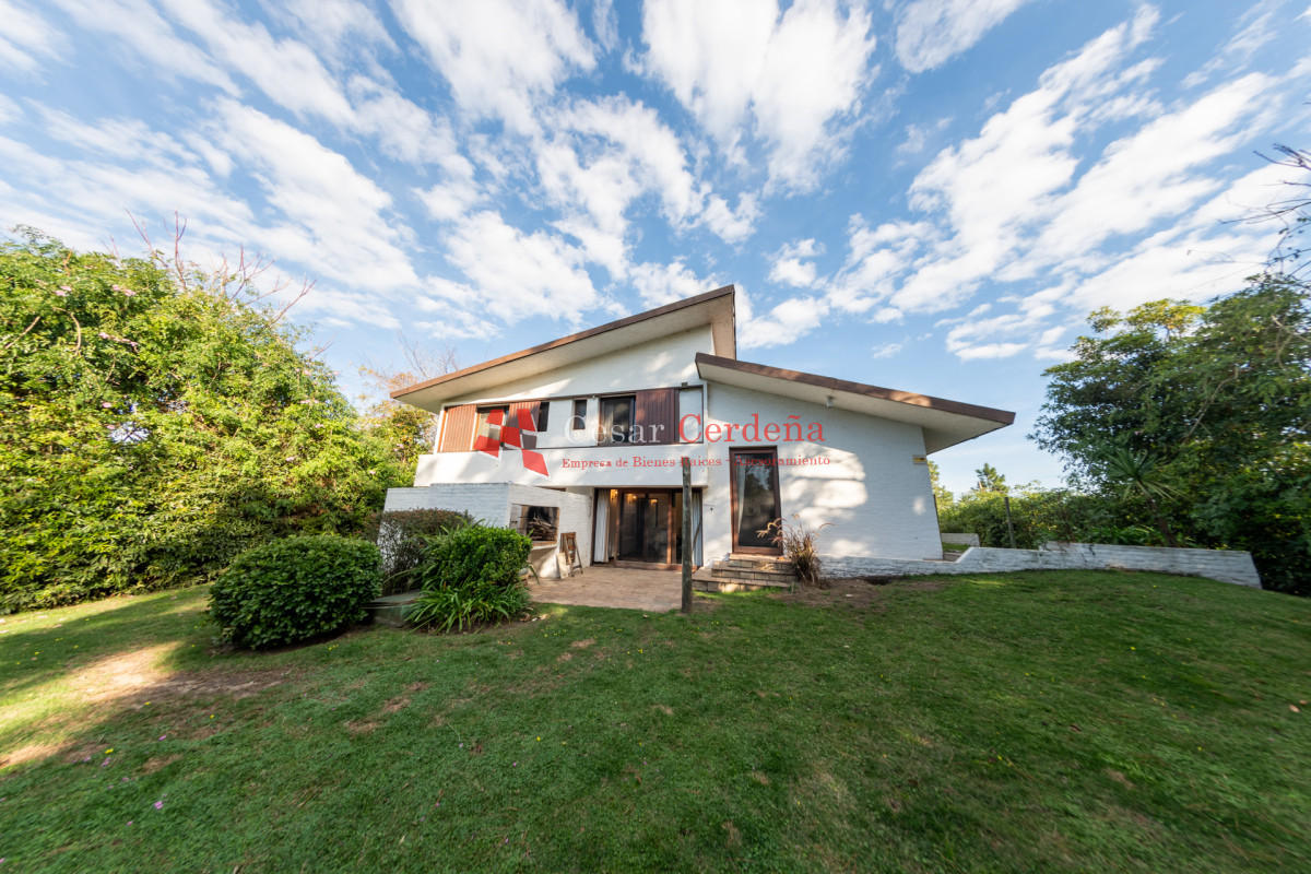 Casa ID.1932 - VENTA - Casa 4 dormitorios en Pinares 