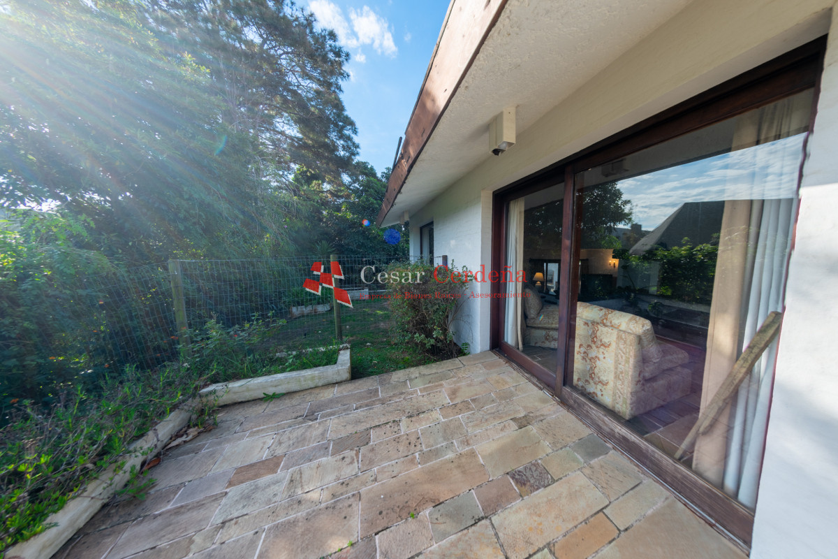 Casa ID.1932 - VENTA - Casa 4 dormitorios en Pinares 