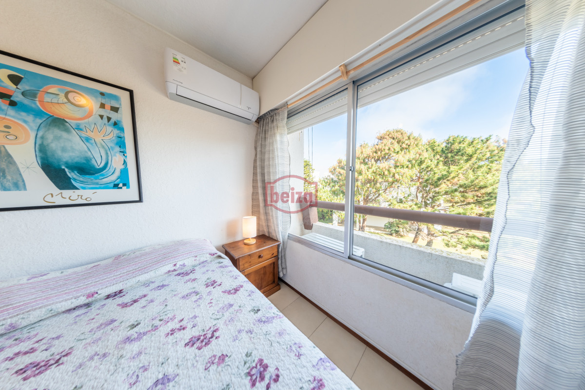 Apartamento ID.166903/Venta-apartamento-1-dormitorio-frente-mal-Playa-Mansa - Apartamento 1 dormitorio en Aidy Grill 