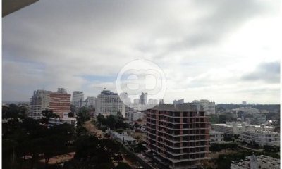 Departamento - Playa Brava
