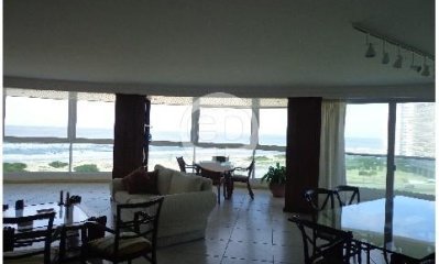 Apartamento en primera linea