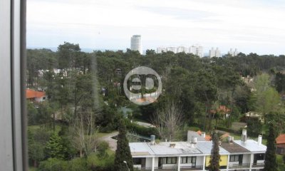 Venta apartamento 2 dormitorios más dependencia Punta del Este