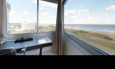 Venta apartamento 3 suites más dependencia Punta del Este
