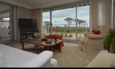 Departamento - Playa Mansa