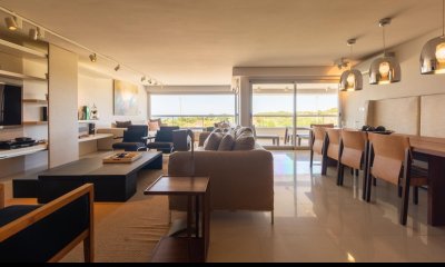 Venta Apartamento 4 dormitorios, Playa Brava, Punta del Este.