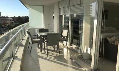 Venta apartamento 2 dormitorios más dependencia Punta del Este